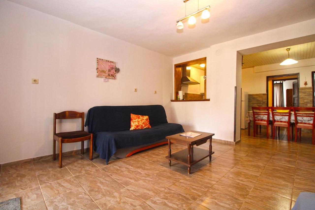 Apartments Matilda 1954 Fažana Exterior foto